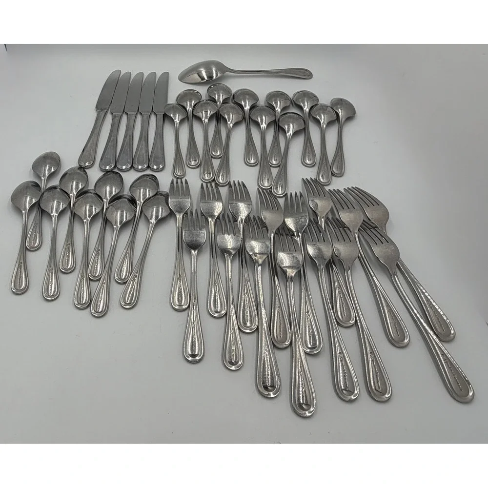Kirkland Signature‎ 18/10 Stainless Steel Flatware Set 44 Pieces Silverware